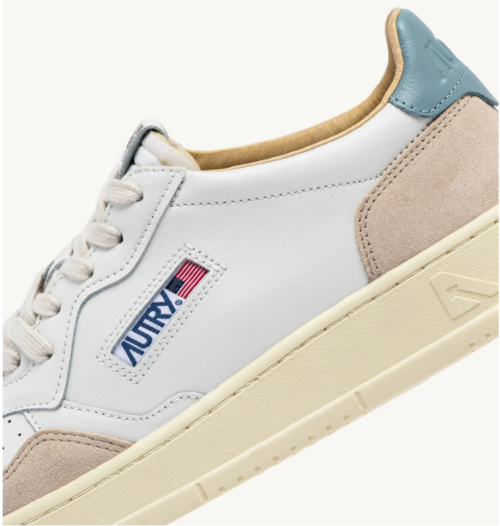 AUTRY - Medalist Low Suede White/Bleu Celeste – Image 3