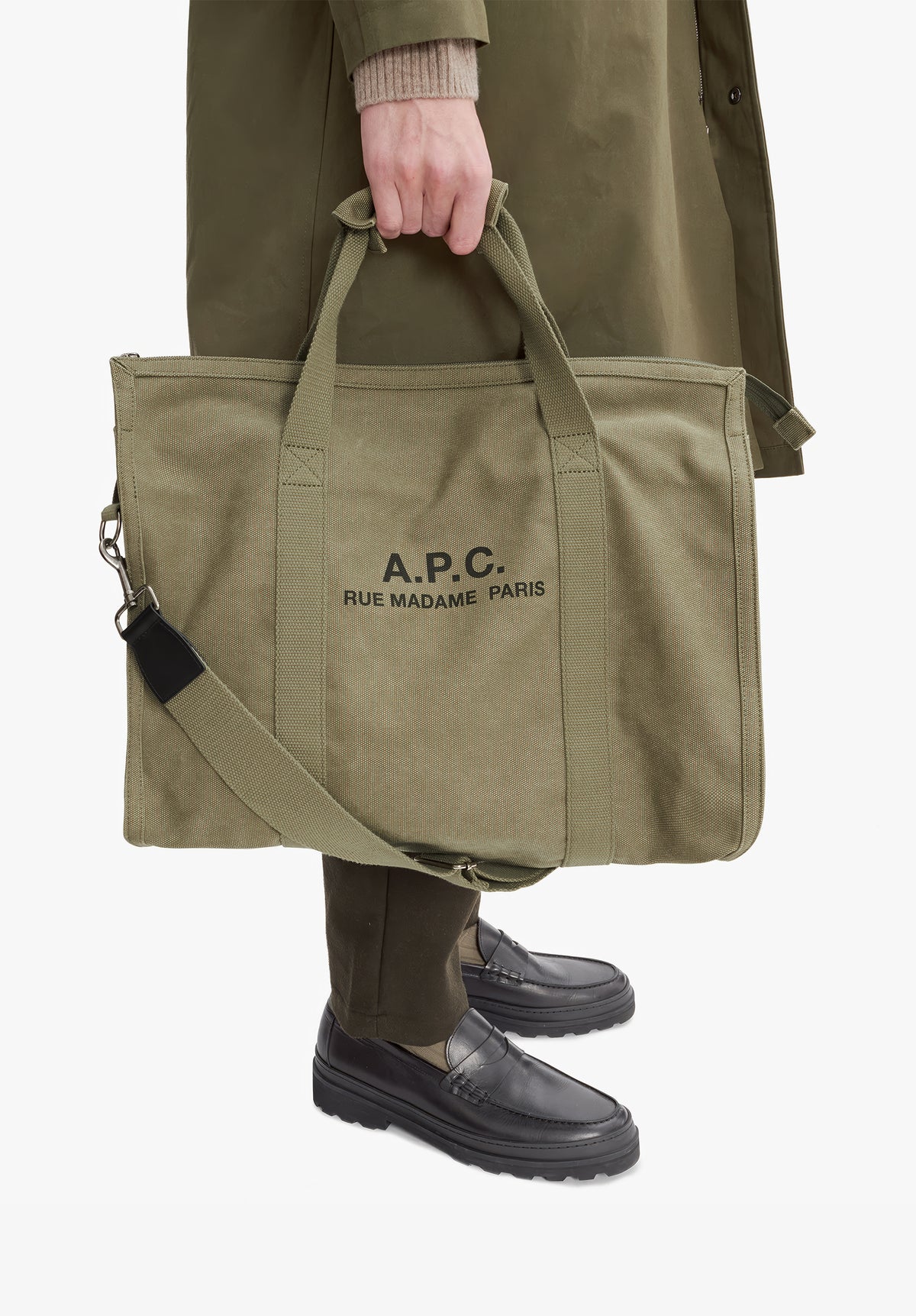 A.P.C. - Gym Bag Kaki – Image 2